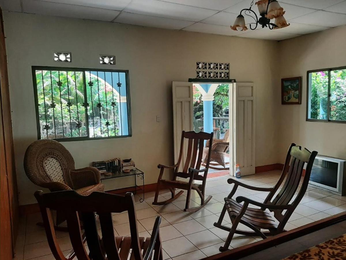 Ometepe House Bed & Breakfast โมโยกัลปา ภายนอก รูปภาพ