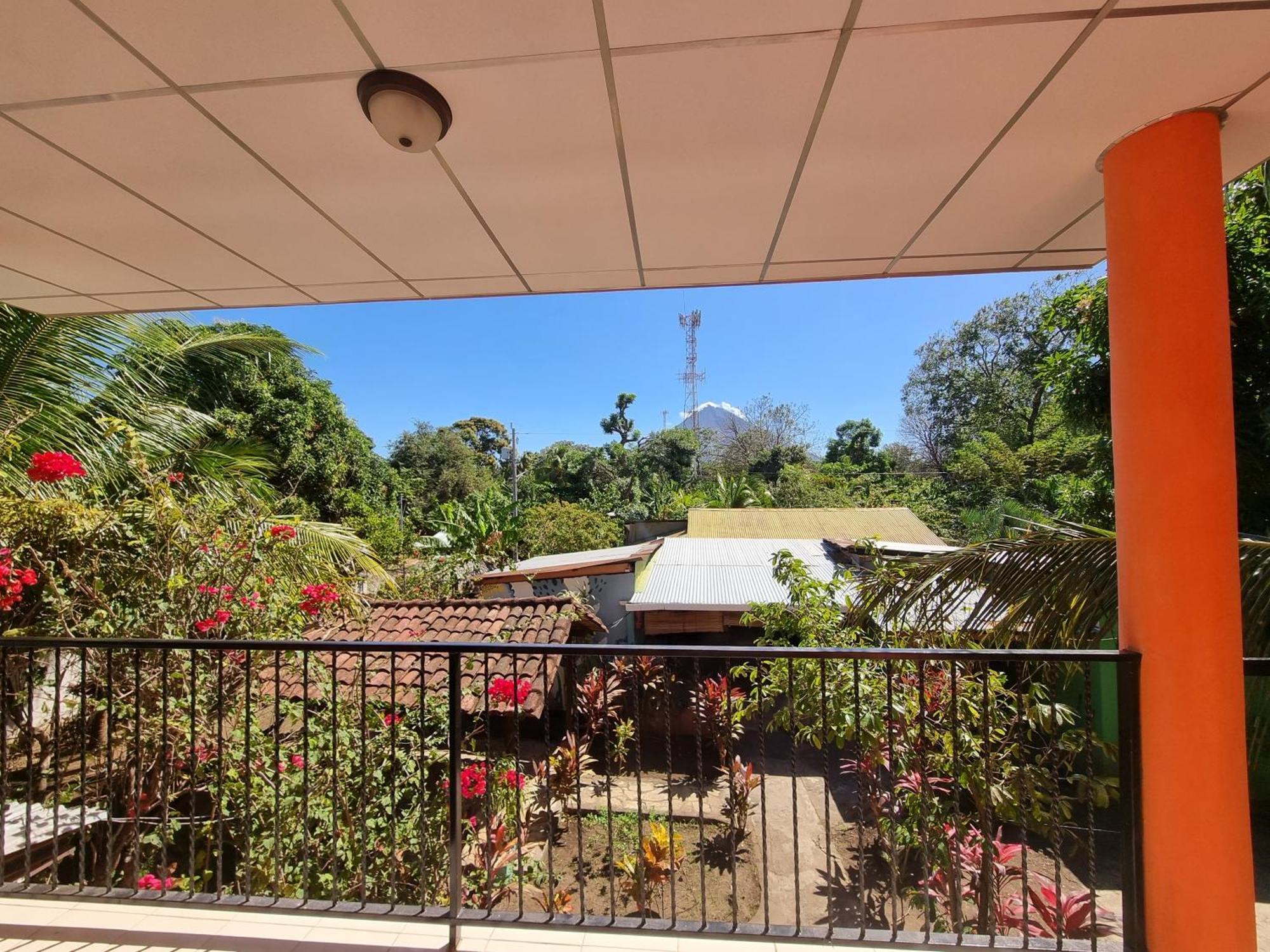Ometepe House Bed & Breakfast โมโยกัลปา ภายนอก รูปภาพ