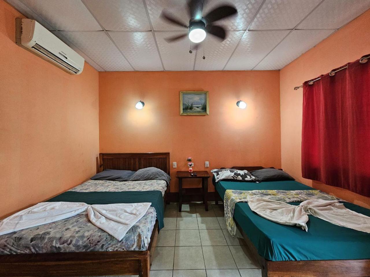 Ometepe House Bed & Breakfast โมโยกัลปา ภายนอก รูปภาพ