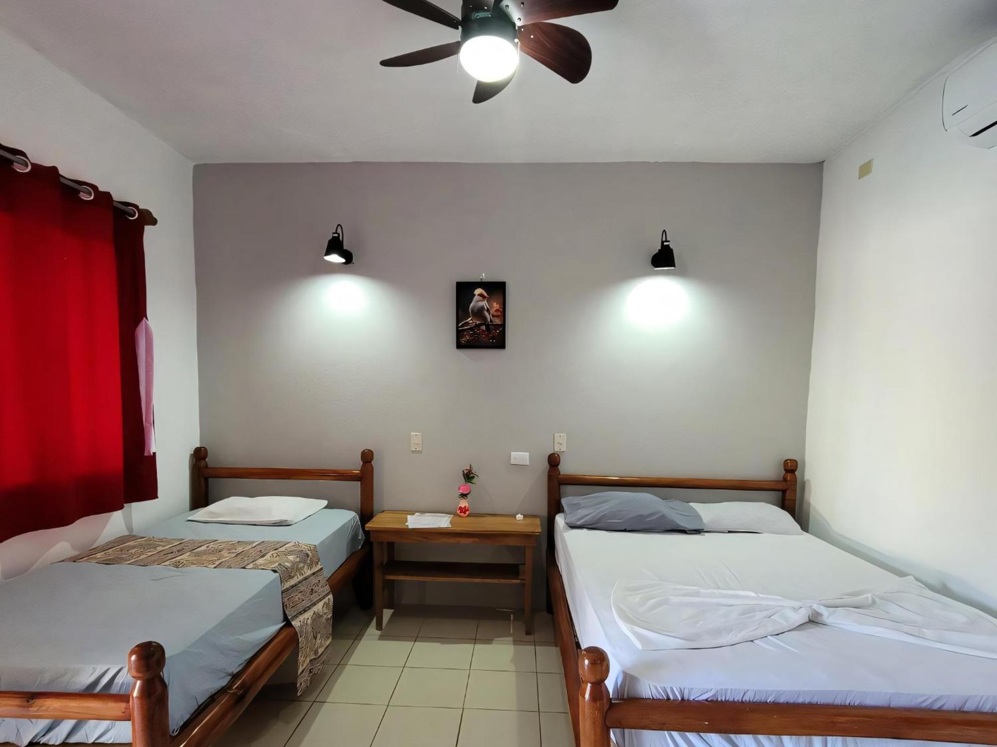 Ometepe House Bed & Breakfast โมโยกัลปา ภายนอก รูปภาพ