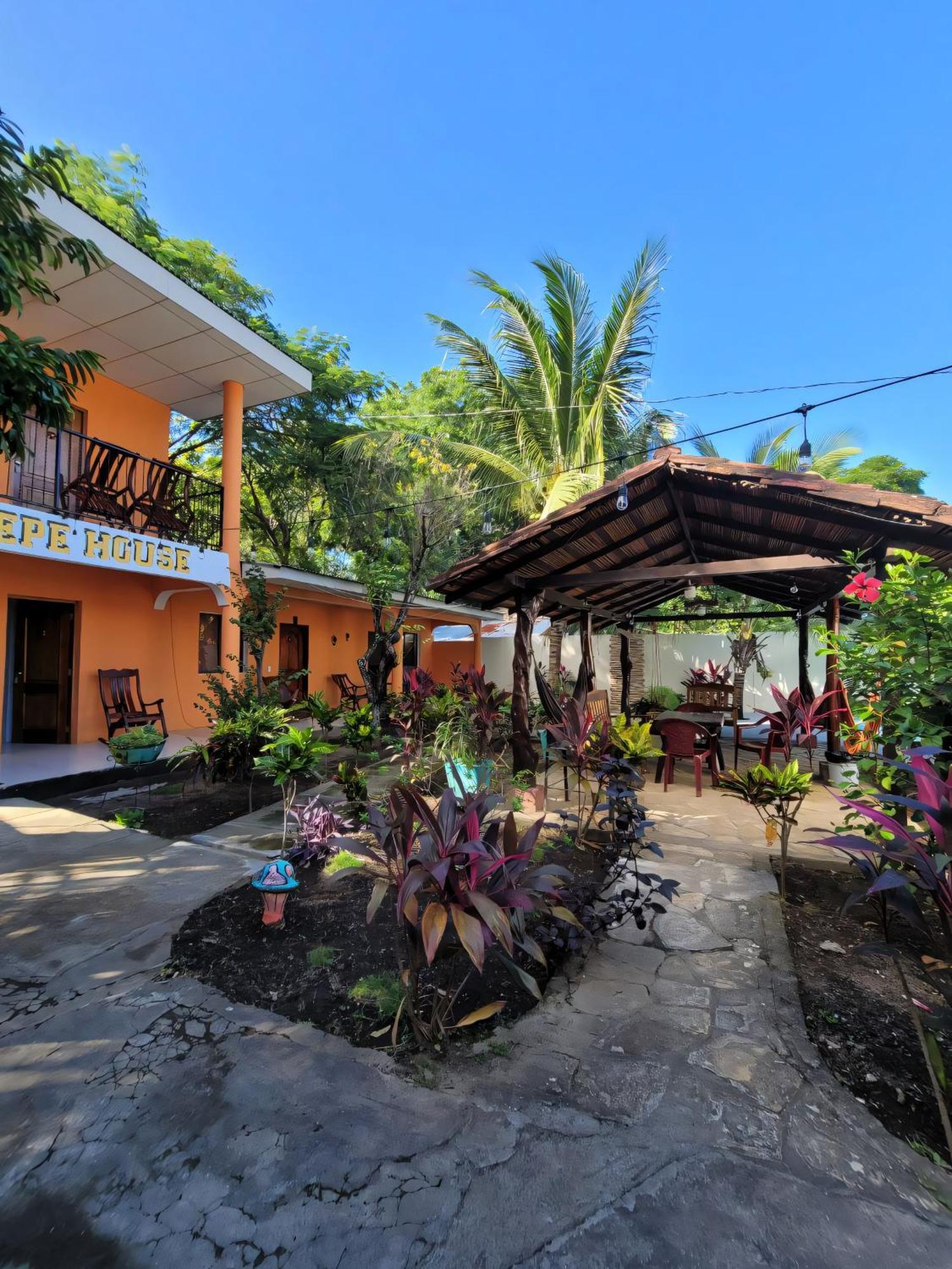 Ometepe House Bed & Breakfast โมโยกัลปา ภายนอก รูปภาพ