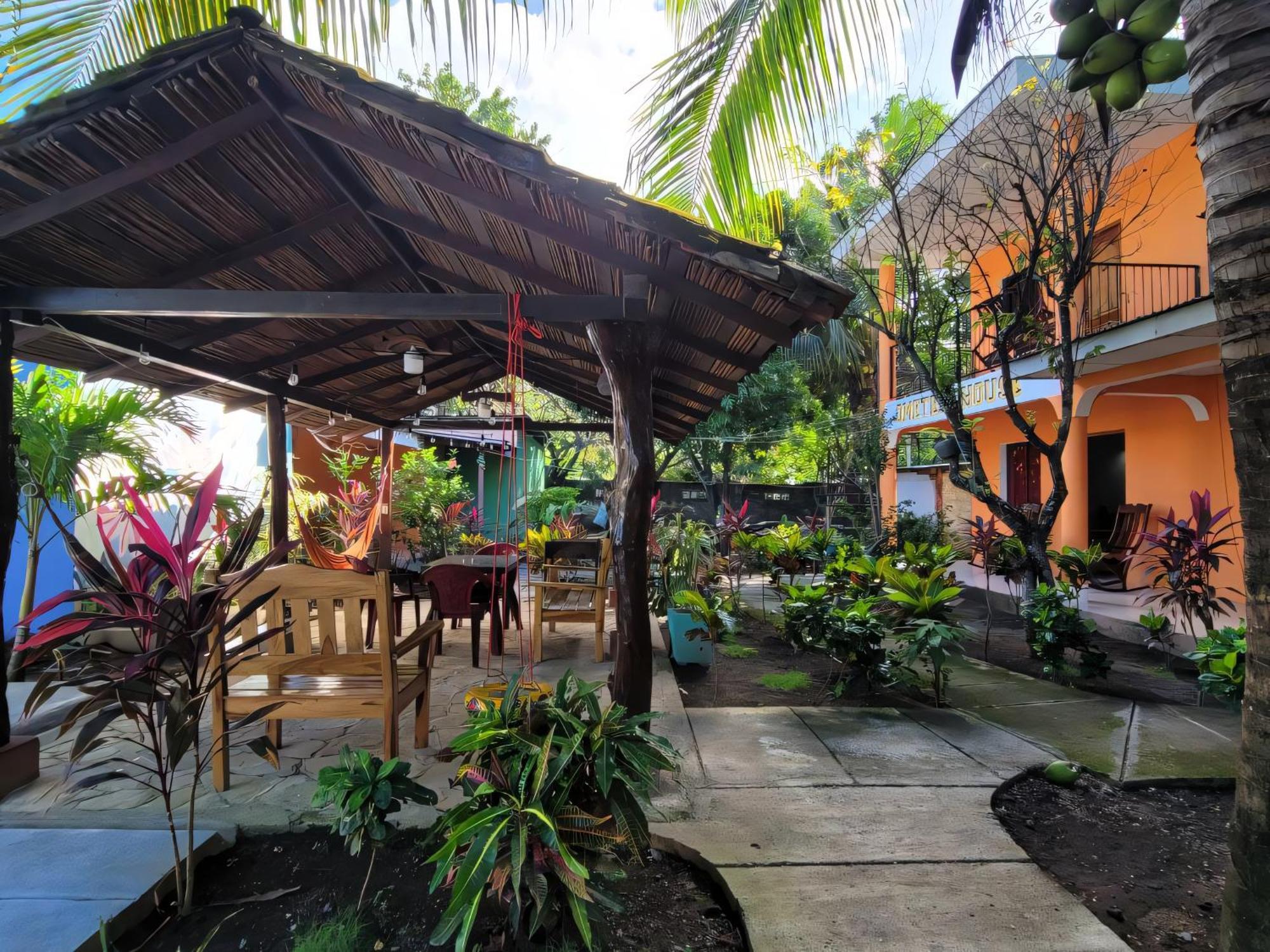 Ometepe House Bed & Breakfast โมโยกัลปา ภายนอก รูปภาพ