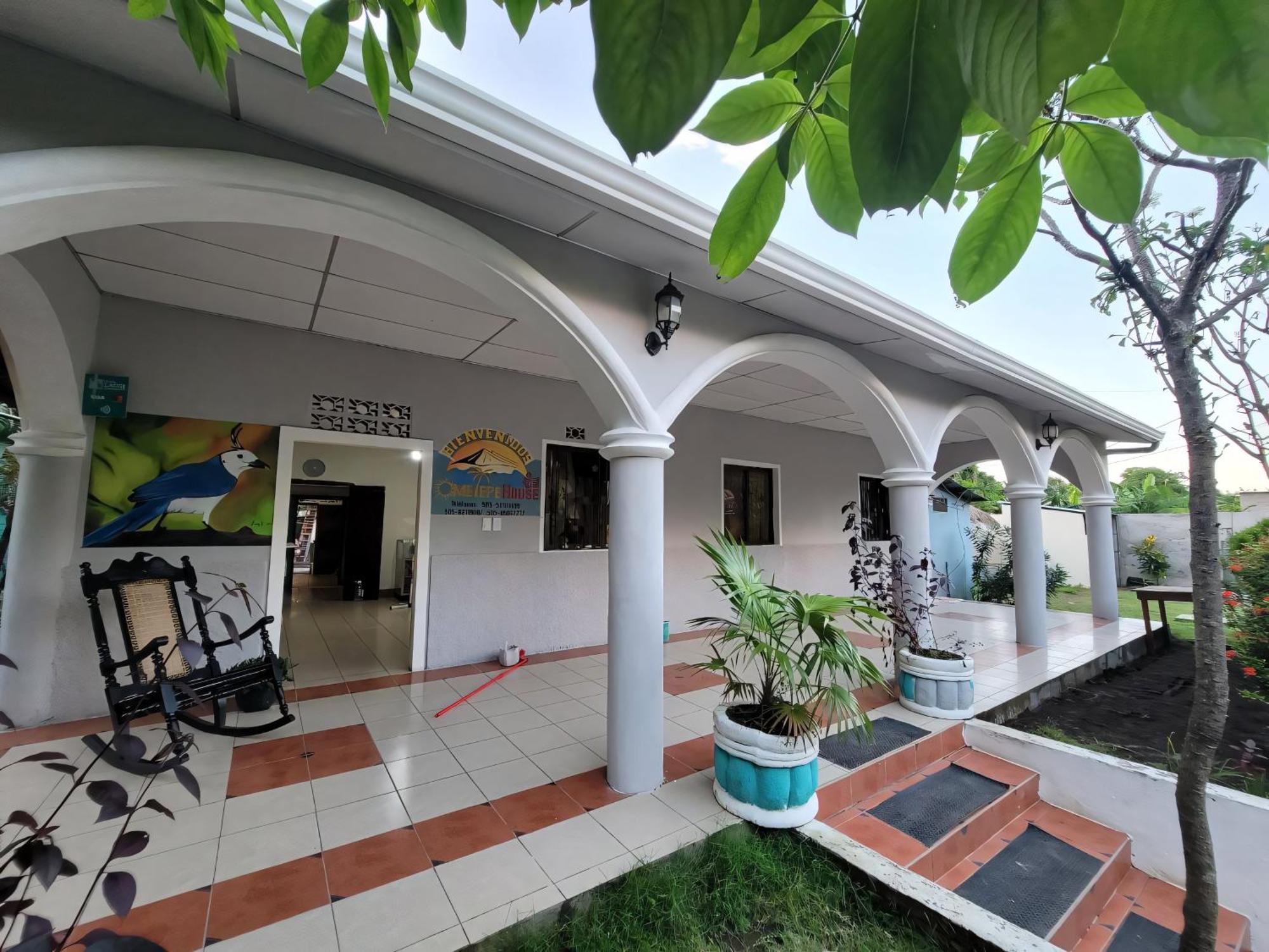 Ometepe House Bed & Breakfast โมโยกัลปา ภายนอก รูปภาพ