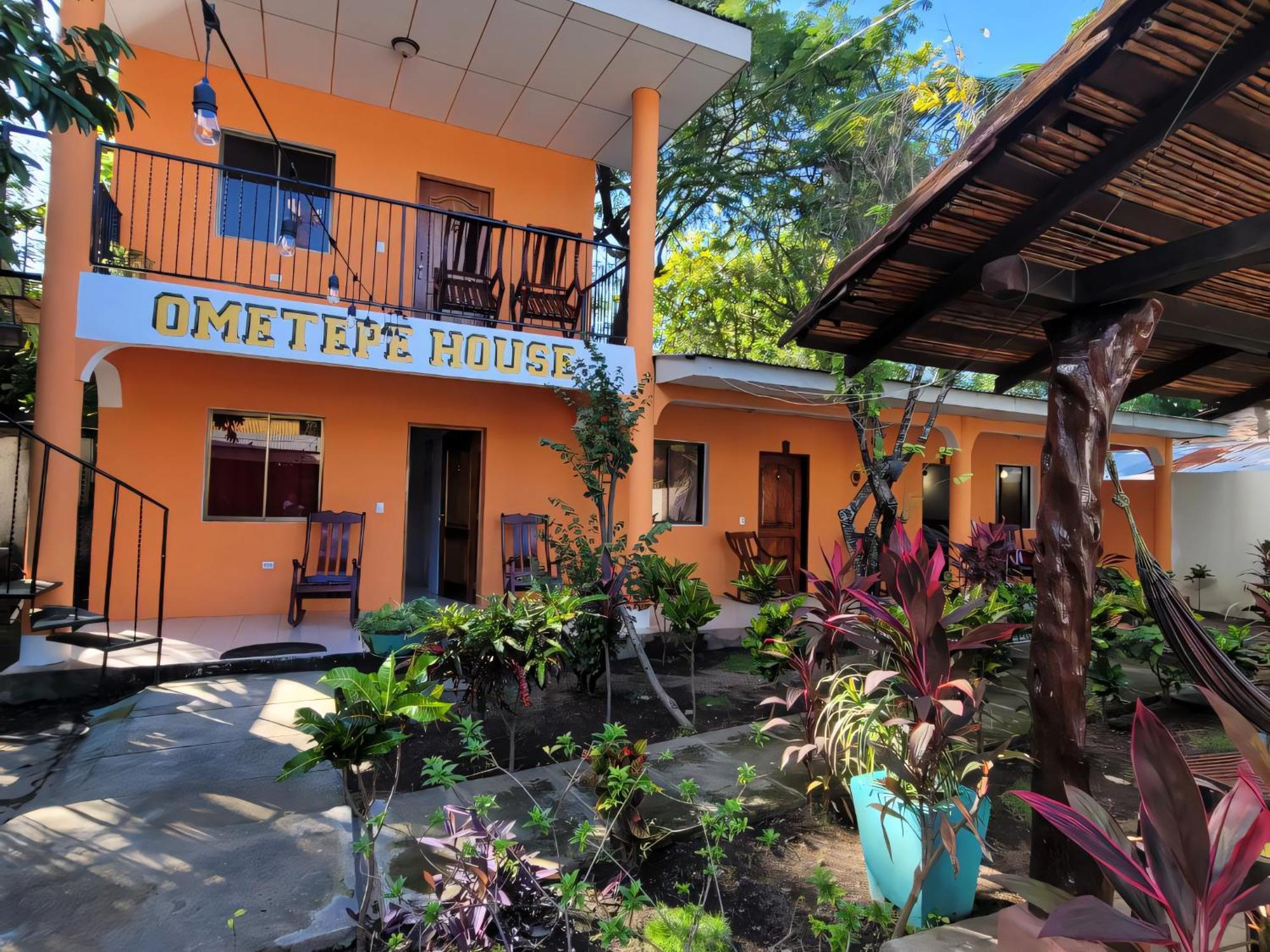 Ometepe House Bed & Breakfast โมโยกัลปา ภายนอก รูปภาพ